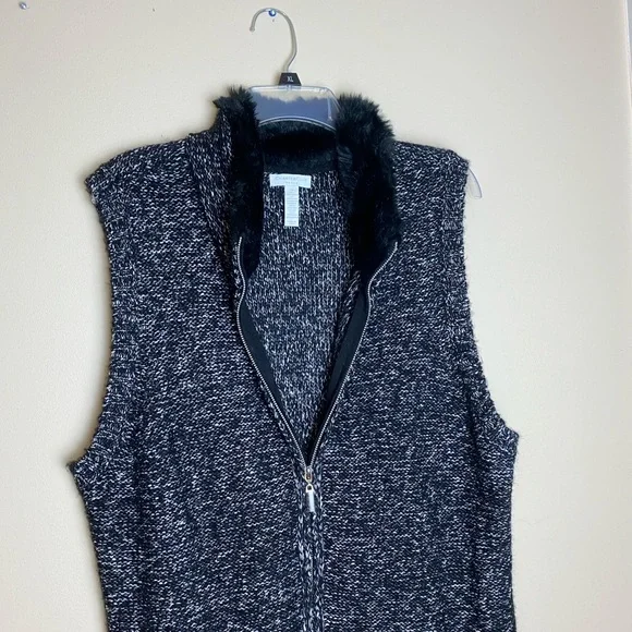 Charter Club Black and White Textured Vest - Picture 2 of 6